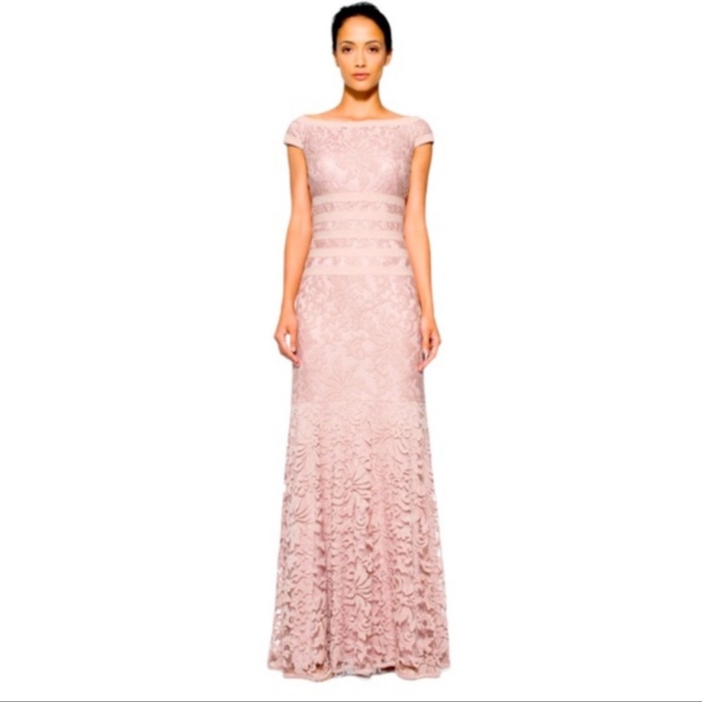 Tadashi Shoji women’s lace evening gown Size 12